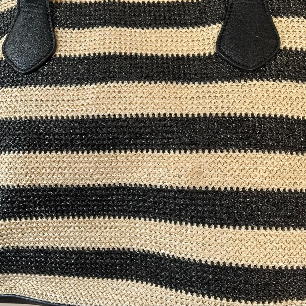 ALDO black natural straw tote bag tassel gold hardware embellishment - Picture 7 of 16